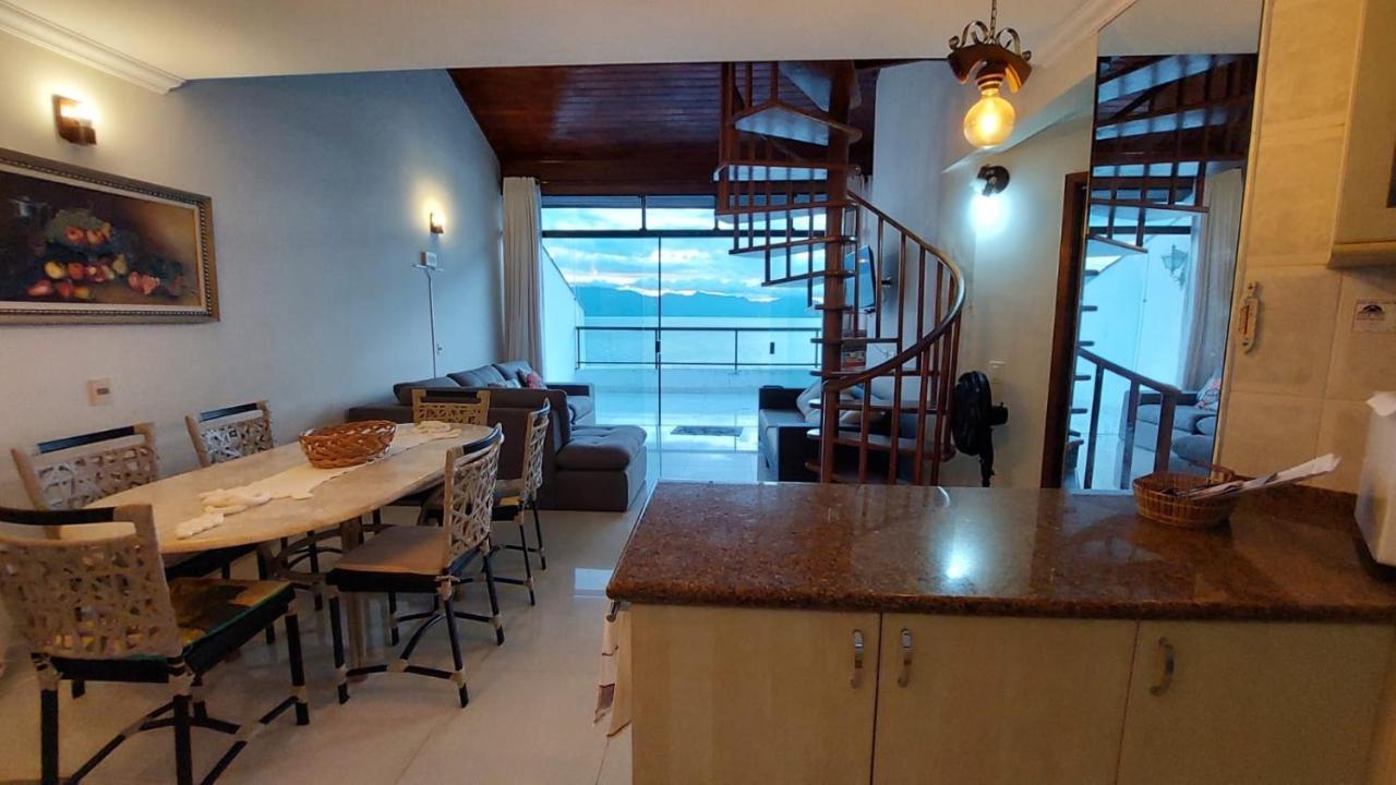 カラグァタトゥバLinda Cobertura Duplex, Pe Na Areia,Vista Linda.アパートメント エクステリア 写真